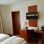 Otel Haus Mechthild Sindelfingen-maichingen Self Check-in 3*