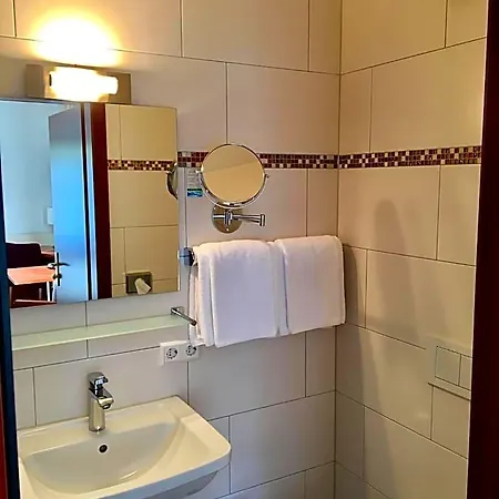 Haus Mechthild Sindelfingen-maichingen Self Check-in 3* Зиндельфинген