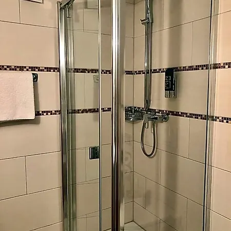 Haus Mechthild Sindelfingen-maichingen Self Check-in 3* Зиндельфинген