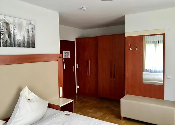 Hotel Haus Mechthild Sindelfingen-maichingen Self Check-in Sindelfingen