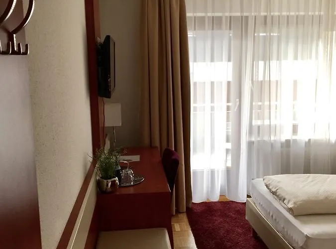 Hotel Haus Mechthild Sindelfingen-maichingen Self Check-in